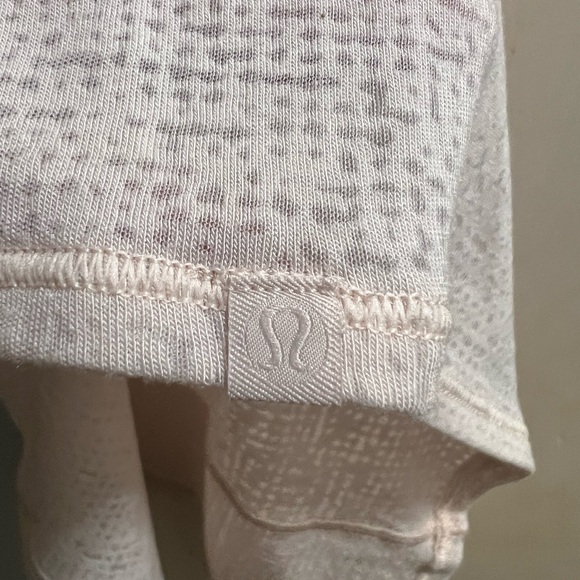 EUC Lululemon Tank - Picture 3 of 4